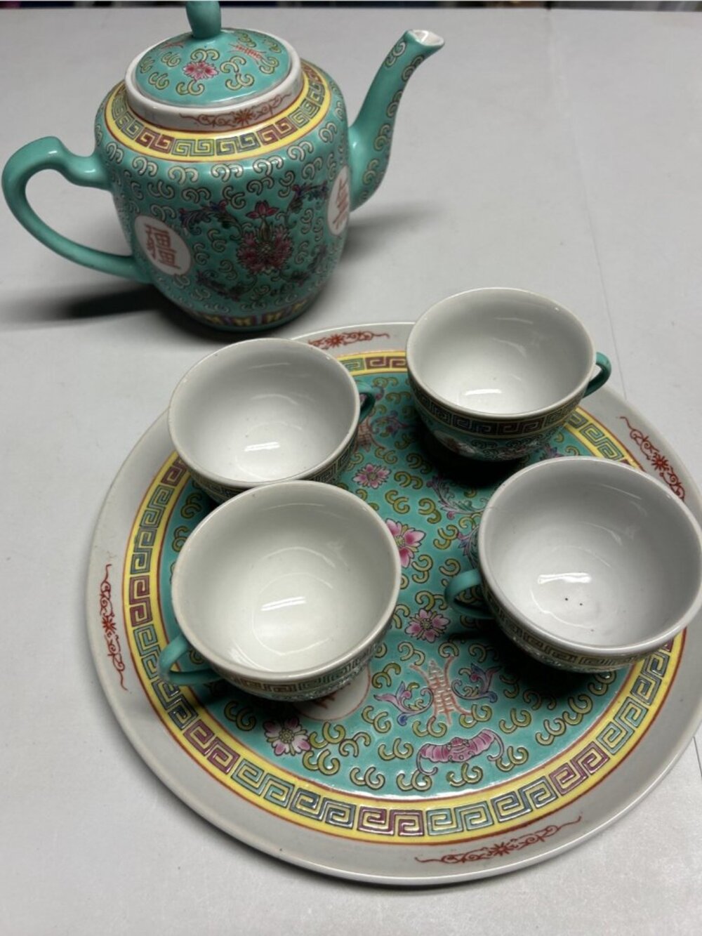 China Asian Tea Pot Set Plate Cups Mun Shou Turquoise Patterned